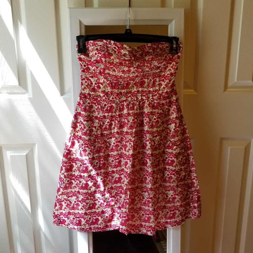Sweet Delicate Strapless Dress